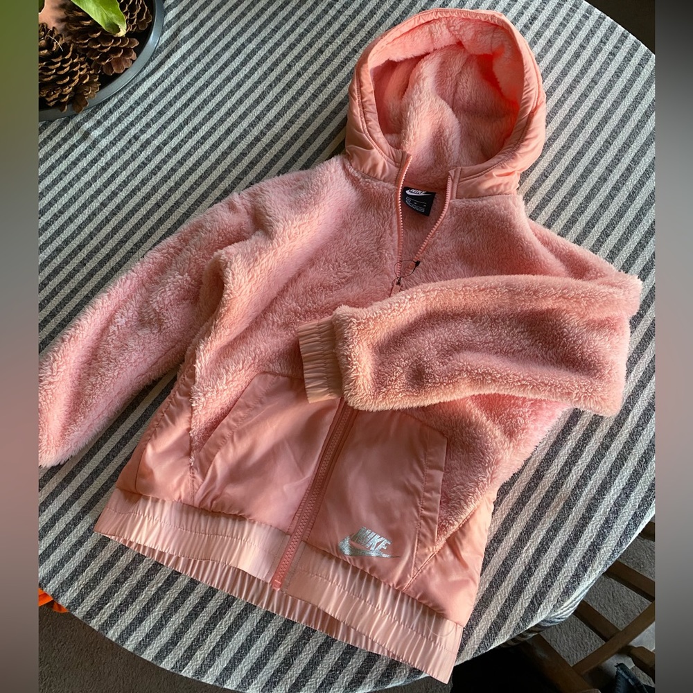NWOT NIKE SHERPA hoodie💕
